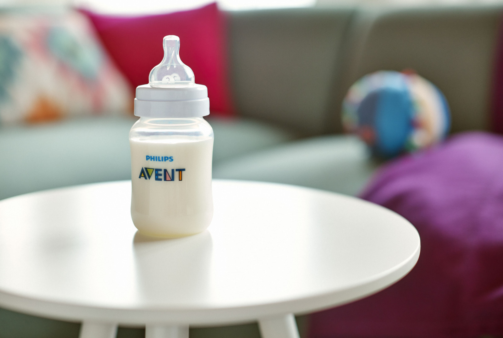 фото Бутылочка для кормления Avent Anti-colic, от 1 месяца, SCF813/17, 260 мл Philips avent