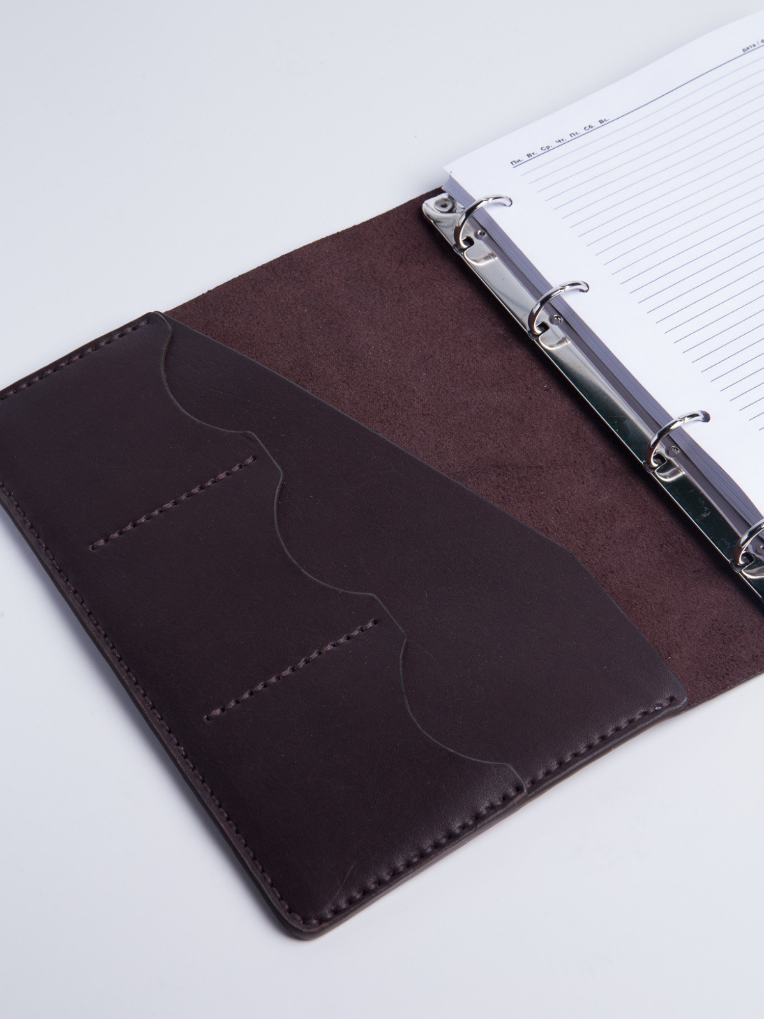 упаковка для канцтоваров. ежедневник-органайзер на кольцах. ежедневник на кольцах кожа. обложка для планера на кольцах. ежедневник на кольцах а5.