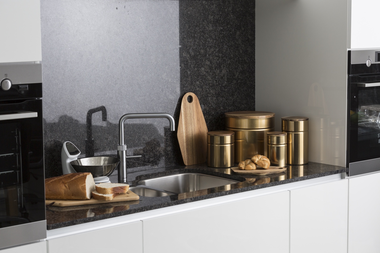 фото Банка для сыпучих продуктов TYPHOON Modern Kitchen 2,8 л