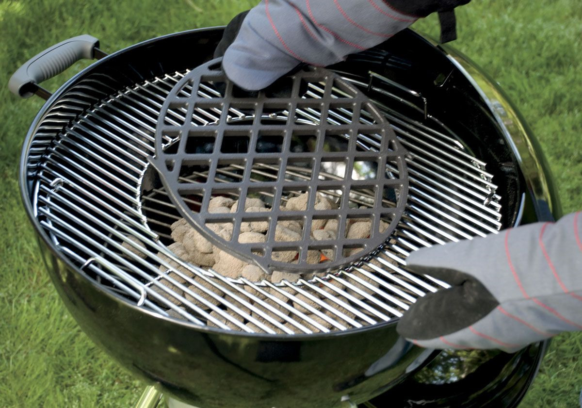 фото Чугунная решетка Weber "Sear Grate. Gourmet BBQ System"