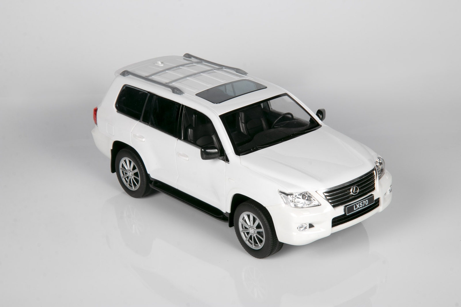 фото Радиоуправляемая машинка LEXUS LX570 Z03 белый Barty