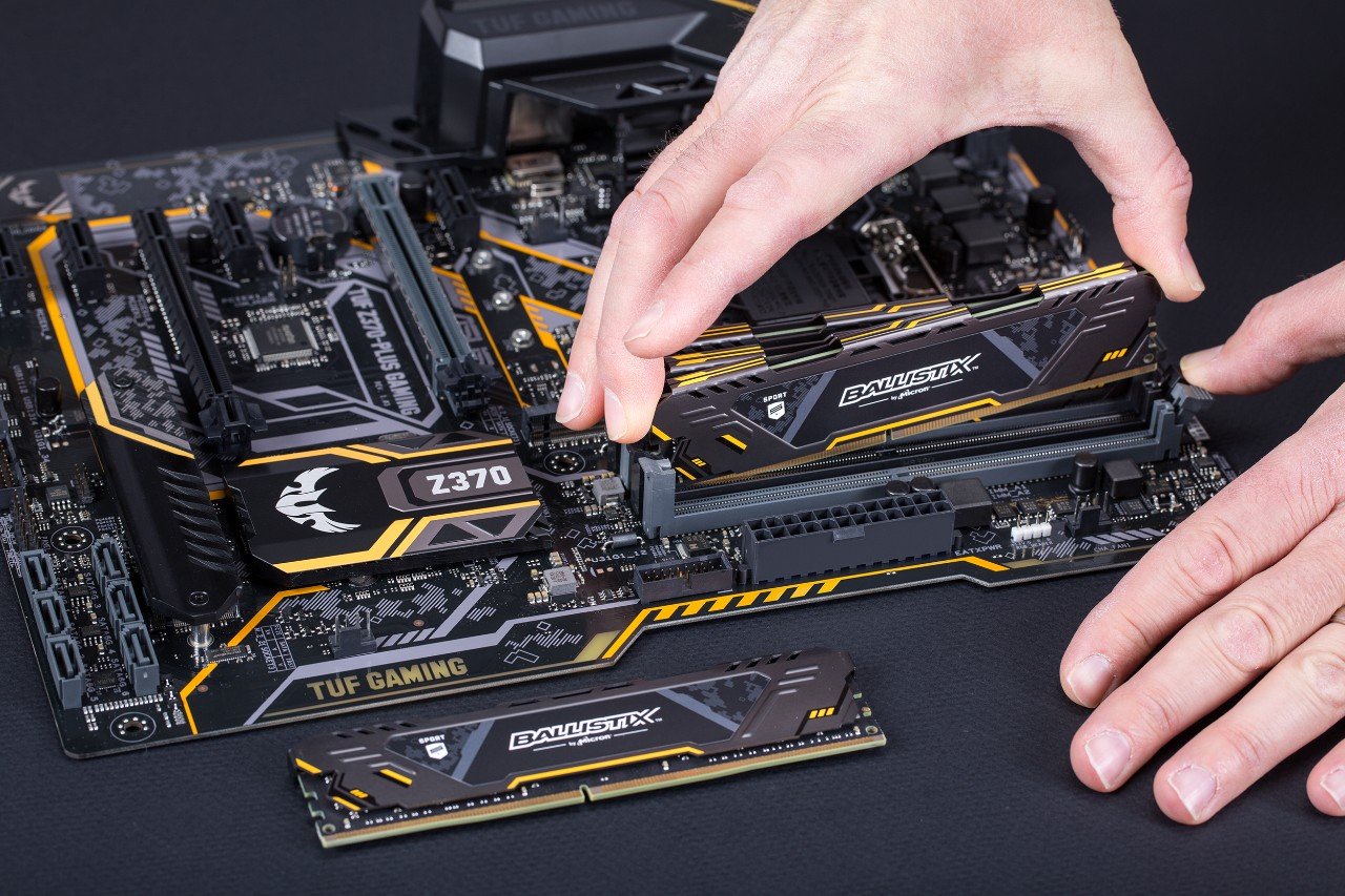 Оперативная память 3200. Crucial Ballistix ddr4 2x8gb. Crucial Ballistix Sport at 16gb ddr4 Kit Ram. Оперативная память ASUS TUF. Crucial Kit ddr4 16gb/2666 8gbx2.