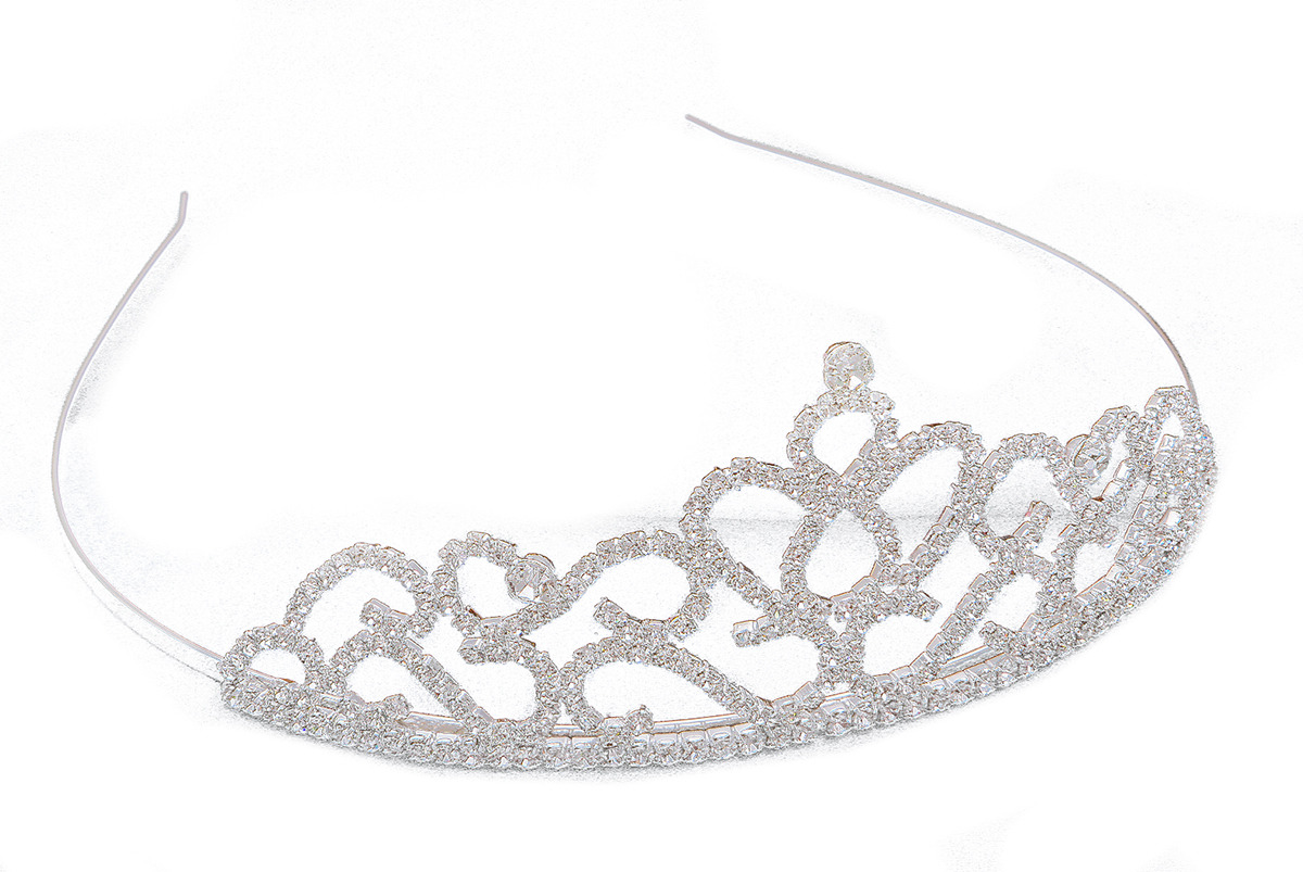 тиара фестон. упаковка для диадемы. логотип. свадебная диадема с жемчугом. свадебный салон диадема москва.