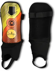 Футбольные щитки являются неотъемлемым атрибутом футбольной формы.;
Щитки футбольные INDIGO 1250 предназначены для защиты ног от повреждений.;
Регулируемый  ...