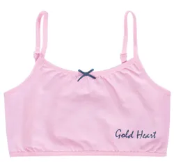 Однотонный топ для девочек дополнен тонкими регулируемыми бретельками, обеспечивающими надежную фиксацию на теле. Топ изготовлен из  ...
