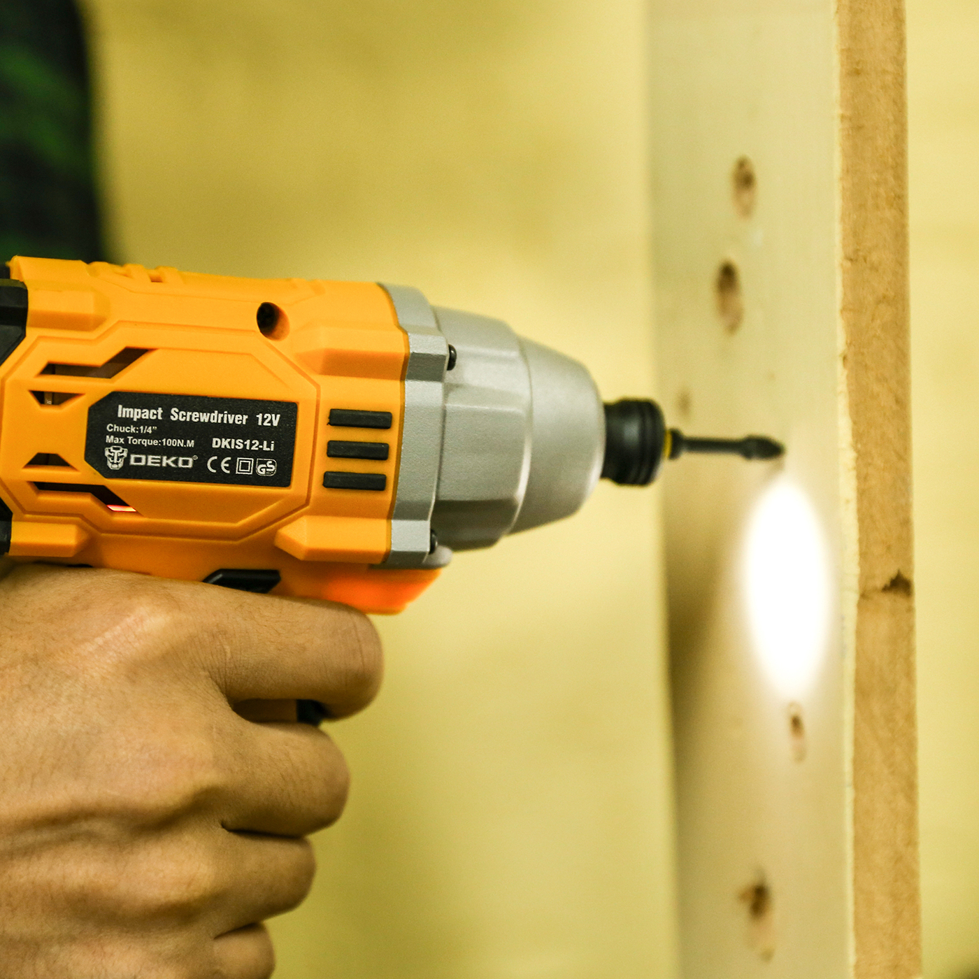 Аккумуляторная отвертка deko. Винтоверт аккумуляторный deko. Отвертка deko. Отвертка электрическая cordless screwdriver 3. Винтоверт deko.