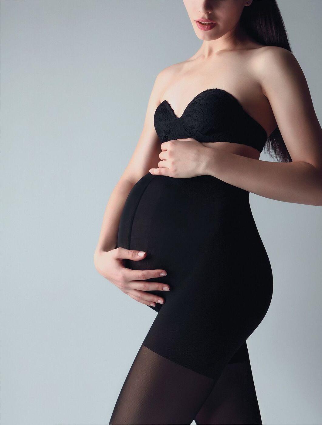 Беременные женщины в колготках