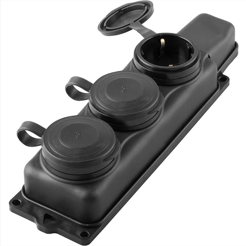 Розетка переносная трехместная штепсельная с заземляющим контактом 230В ...