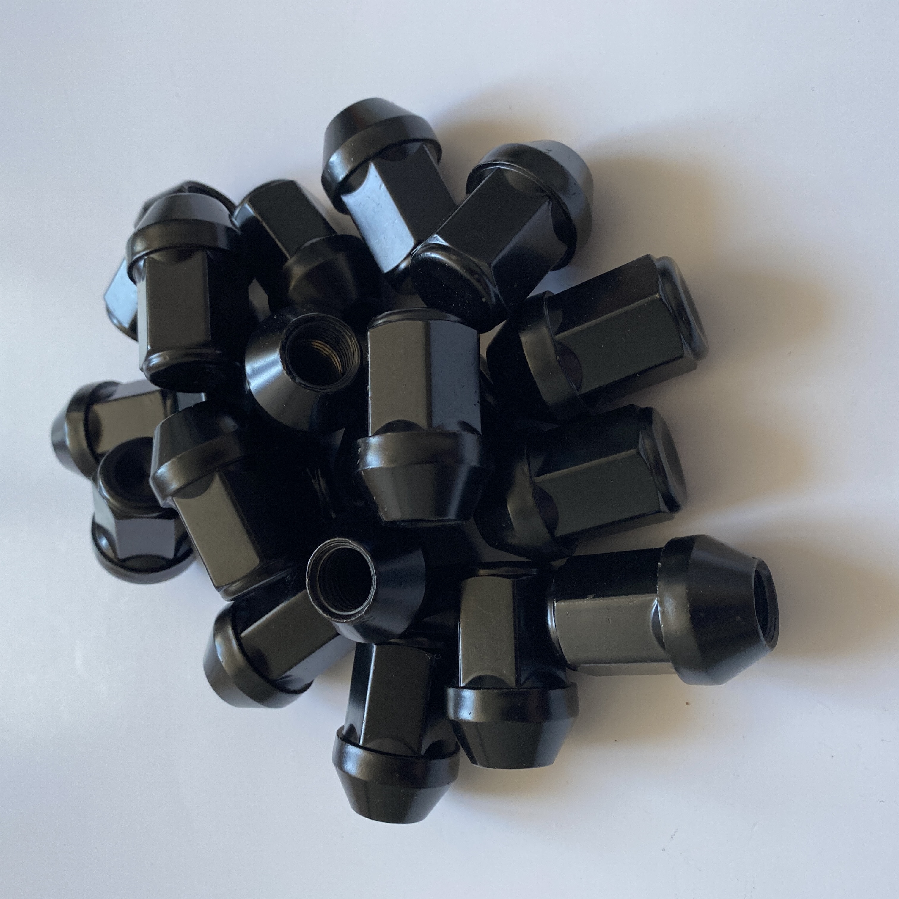 гайка колесная нива шевроле. гайка колесная 1/2-20 biltema. гайка колесная m12 1. гайка колесная м18х1. гайки на колесах автомобиля.