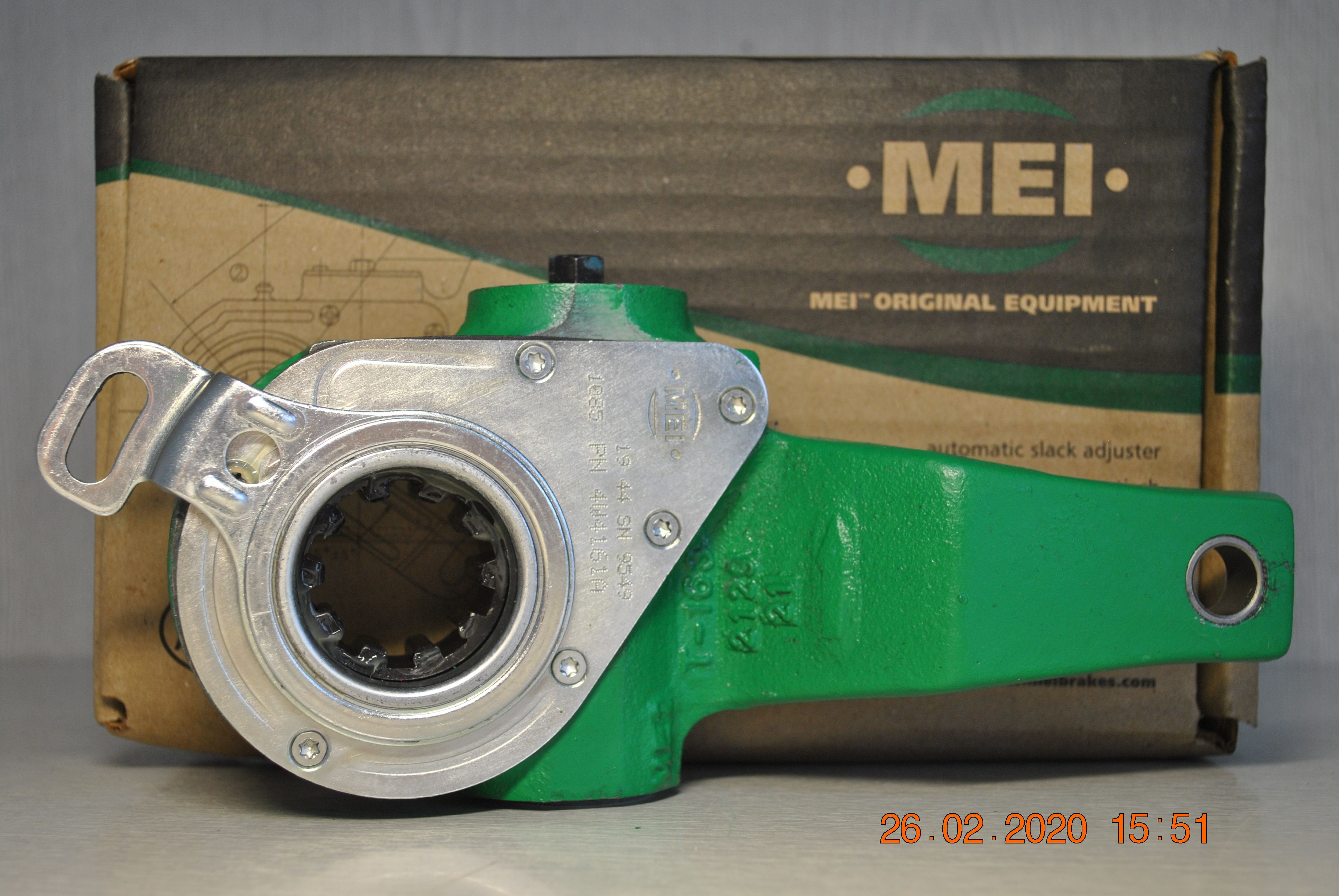 9201-3503021 рычаг регулировочный. рычаг регулировочный камаз 65115 передний левый автоматический. трещетка передняя левая скания 113. рычаг регулировочный автоматический правый 79790 камаз. рычаг регулировочный камаз 43118 передний левый.