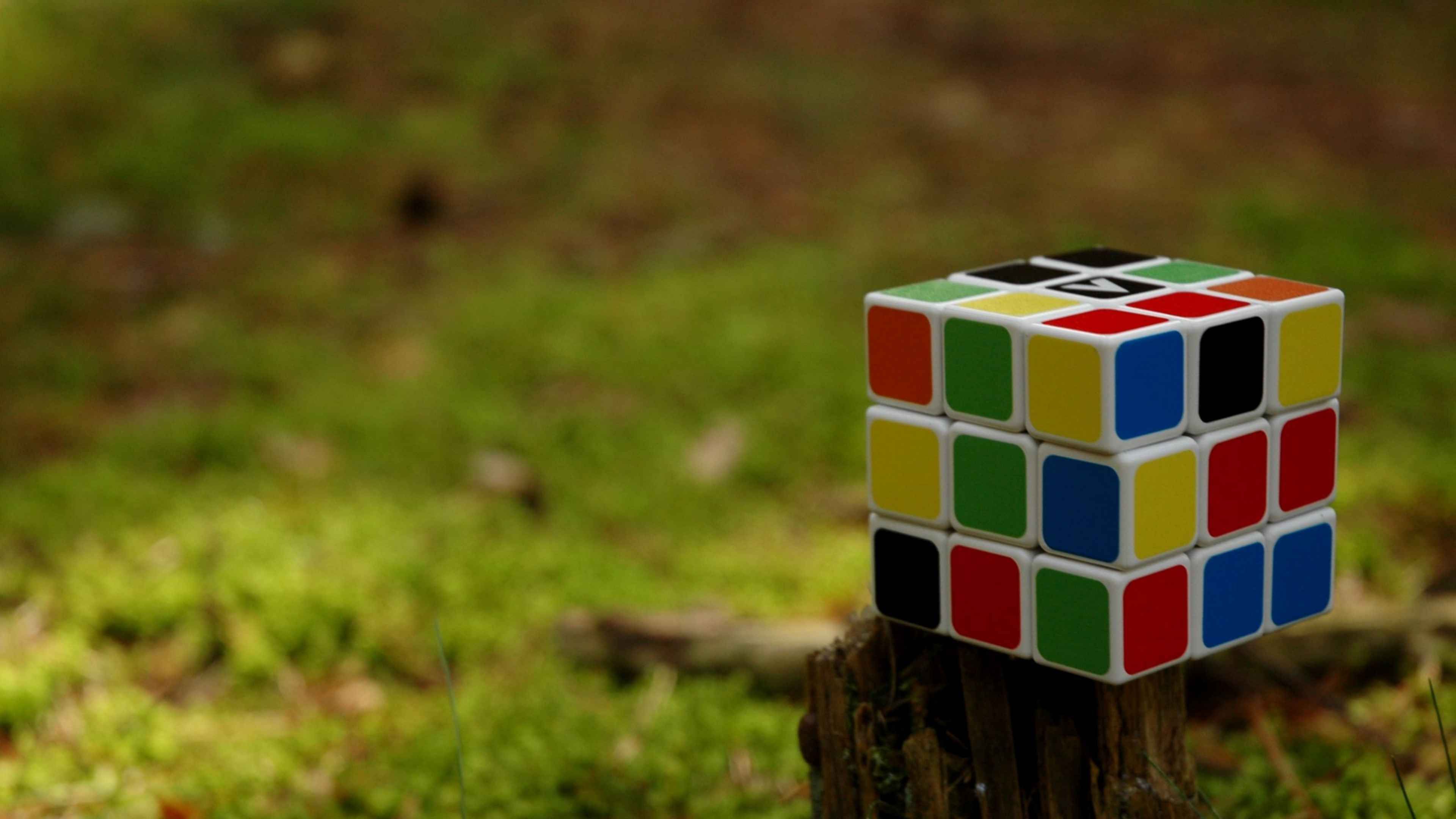 День головоломок. Кубик рубик. Головоломка кубик-рубик. Кубик Рубика Пятнашки. Кубик рубик из 3008.