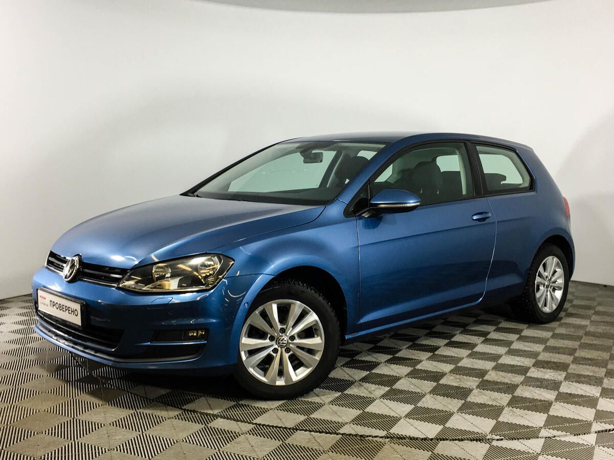 Volkswagen golf 2014 года. Фольксваген гольф 2014. Фольксваген гольф 2014 хэтчбек. Фольксваген гольф 2014 года фото. Гольф 2014 аккумулятор