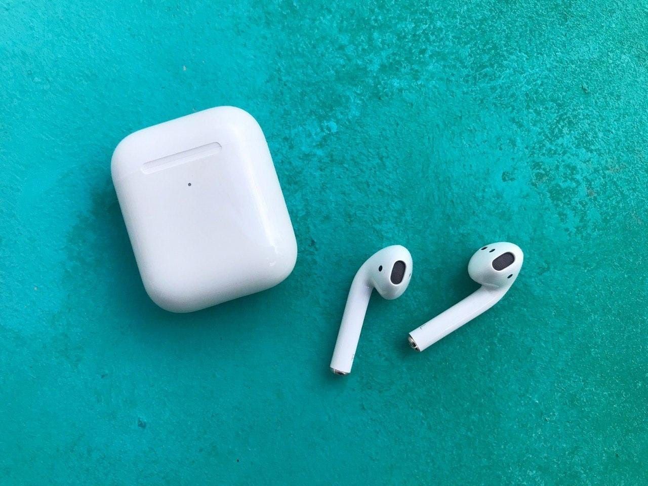 Можно ли air pods. Apple AIRPODS 2. Наушники беспроводные Apple AIRPODS 2. Наушники беспроводные Apple AIRPODS 1. Apple наушники беспроводные AIRPODS Pro Pro 2.