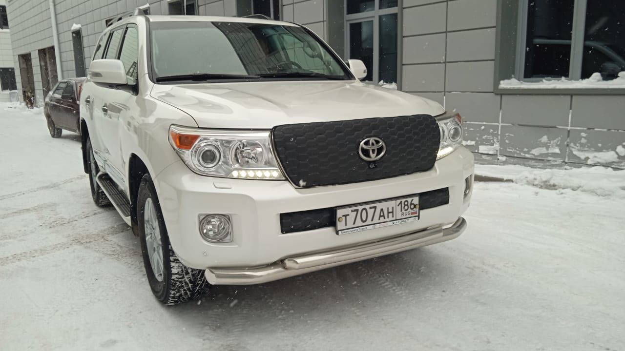 Утеплитель радиатора и бампера для Toyota Land Cruiser 200 2007-2012 С Камерой Тойота Ленд Крузер