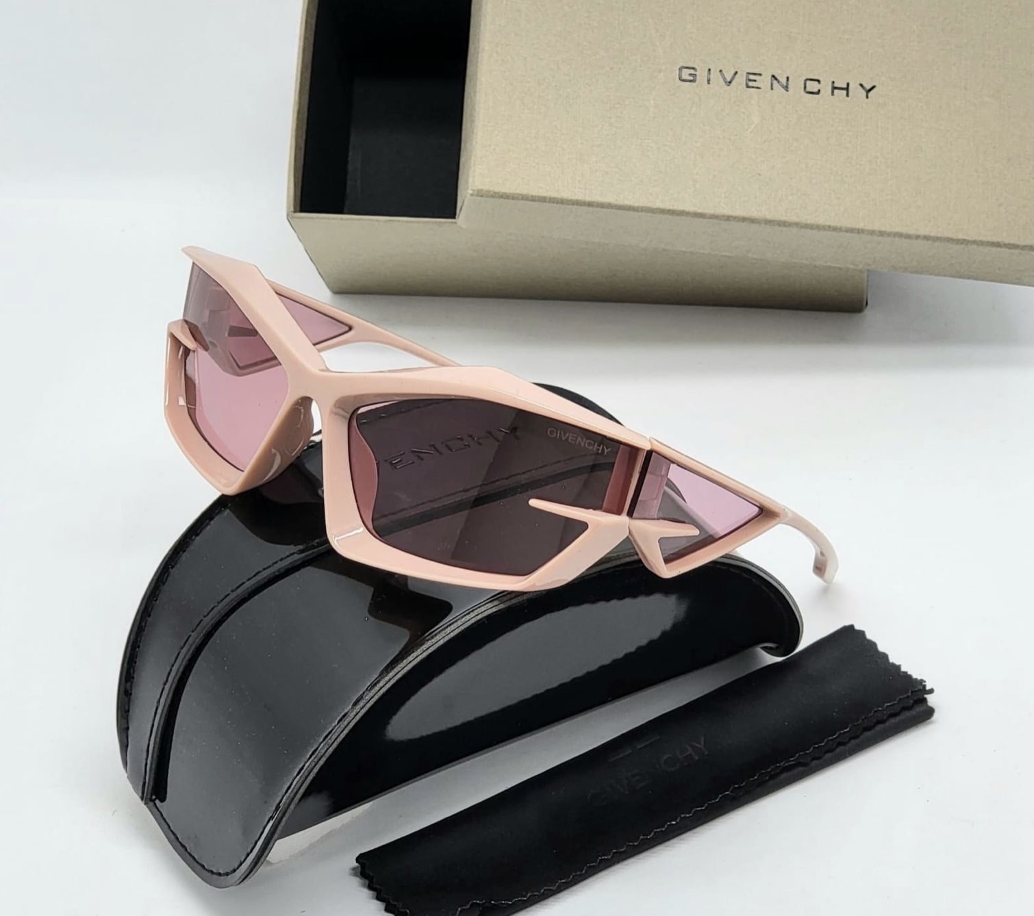 Купить Очки Givenchy Женские