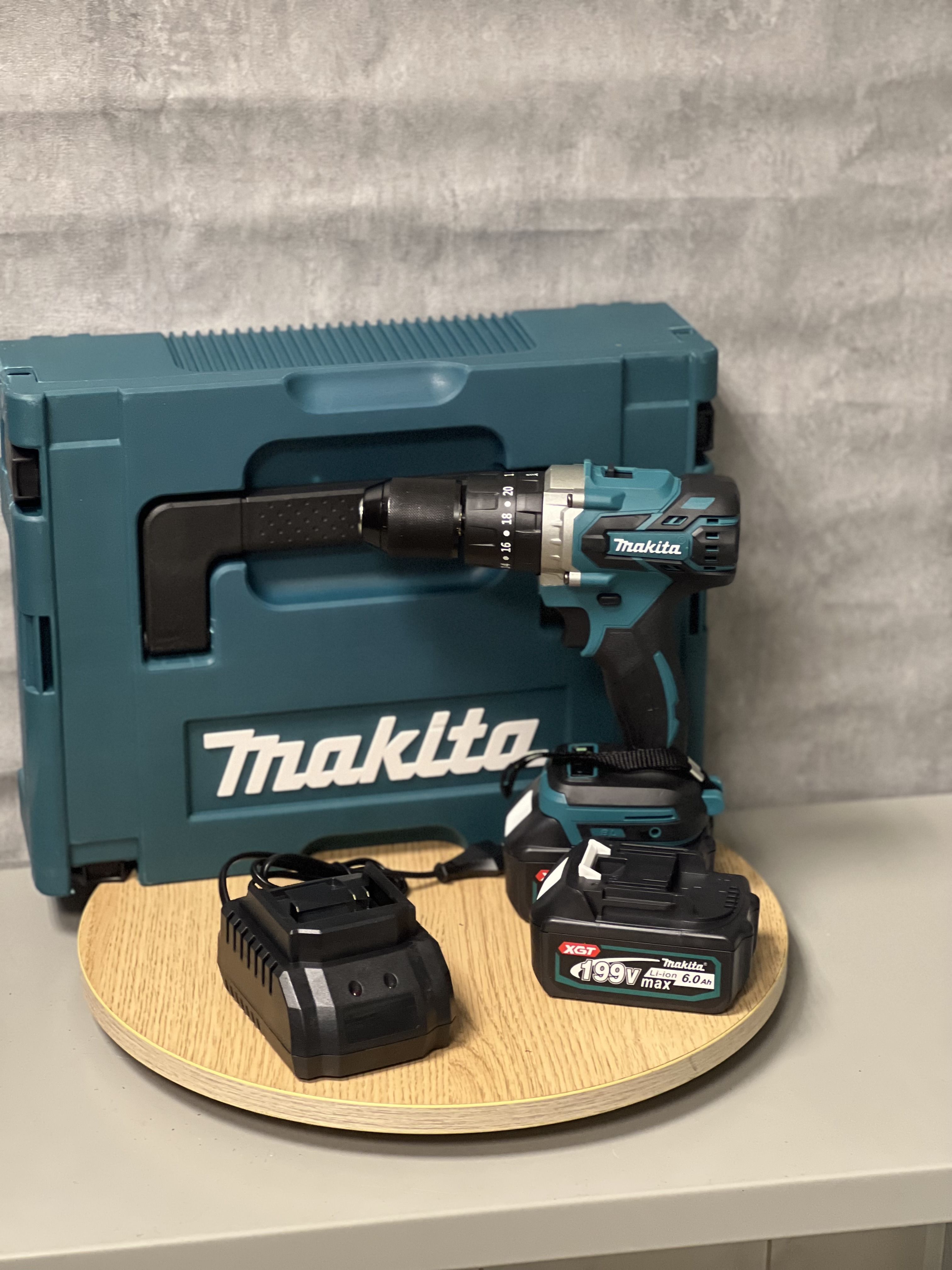 Zitrek impact 18v. Набор Макита гайковерт и болгарка 288. Makita 482. Набор шуруповерт болгарка гайковерт Makita. Шуруповерт Макита комплектация.