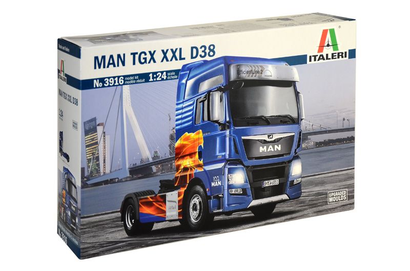 Italeri 3916 1/24 Грузовик Man TGX XXL D38