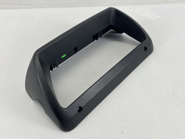 Щиток (козырек, накладка, облицовка комбинации, накладка торпеды ...