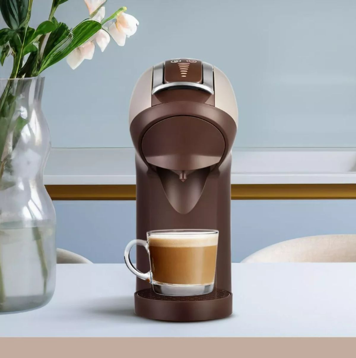 Кофеварка3в1KitfortKT-7448,капсульно-рожковая,совместимостьскапсуламиNespressoиDolceGusto,1400Вт,настройкатемпературыиобъема,коричневая