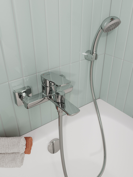 Фото товара на маркетплейсе ozon Смеситель для ванны с душем, лейка 1 режим, шланг 1,5 м, хром глянцевый, Milardo, Poli, POLSB00M02