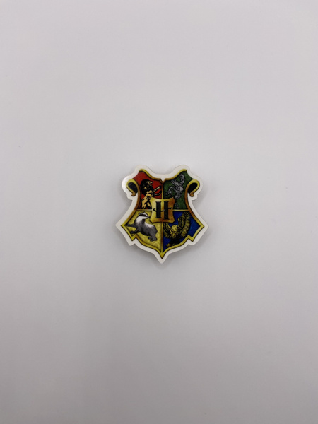 Деревянный пин, значок Гарри Поттер Хогвартс / Harry Potter Hogwarts ...