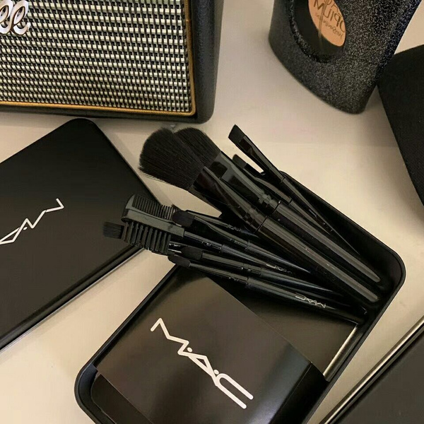 MAC Набор кистей для макияжа Для сухих текстур - купить с доставкой по ...