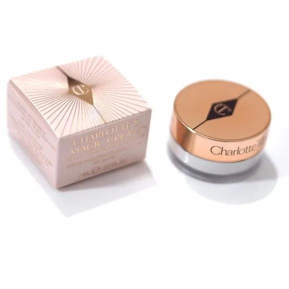 CHARLOTTE TILBURY Увлажняющий крем с SPF 15 для сияния кожи Charlotte's ...