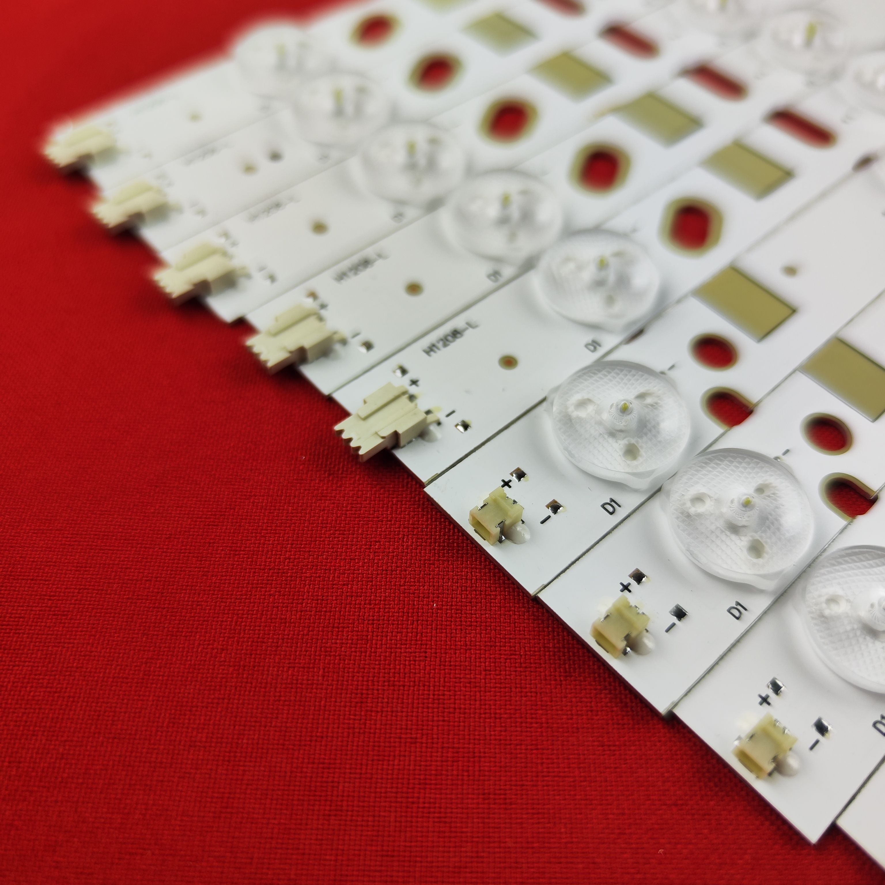 LED подсветка ZDCX50D14R/L-ZC14F-02 2PIN
