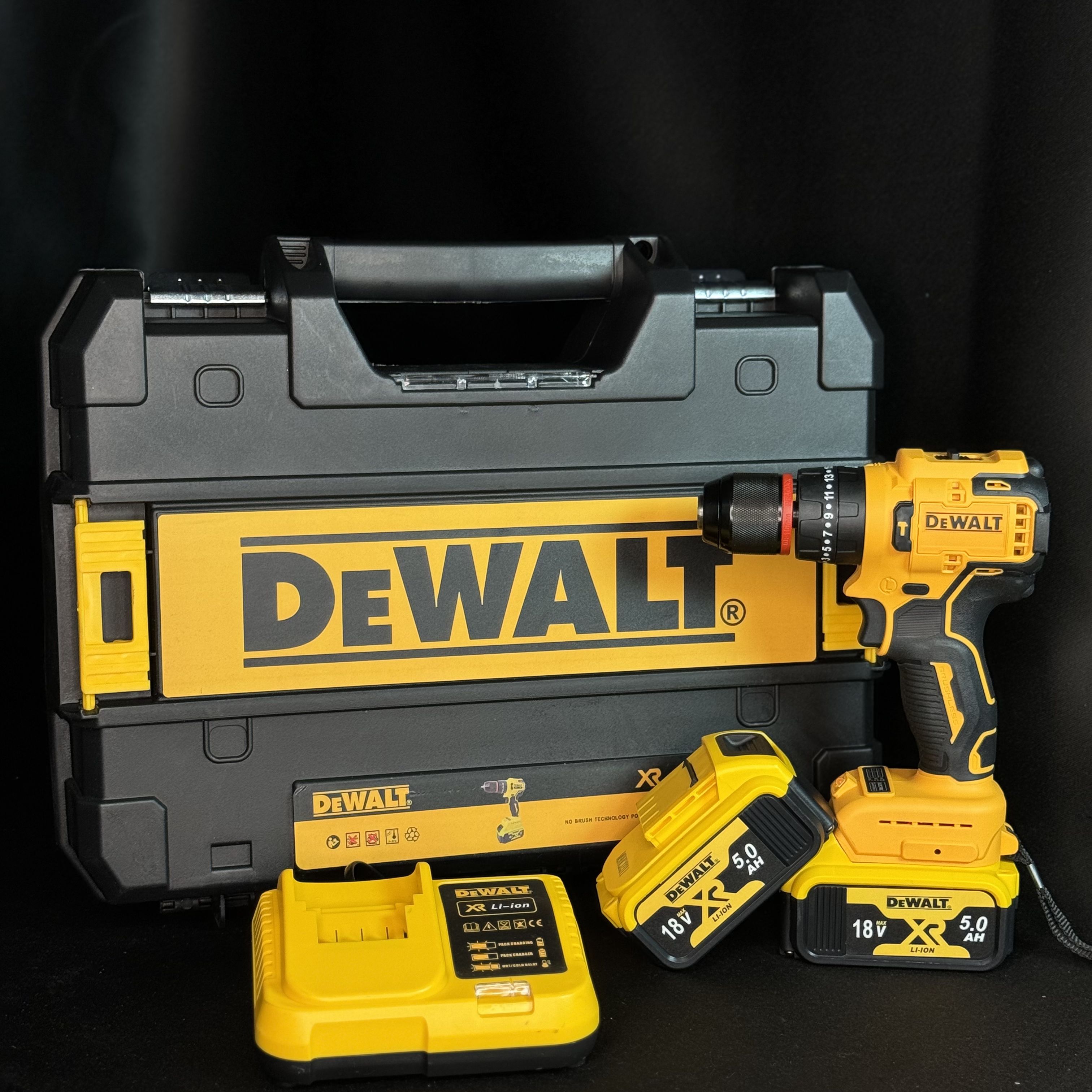 Шуруповерт аккумуляторный DeWALT 18 V / Дрель-шуруповерт бесщеточный ударный 18 В