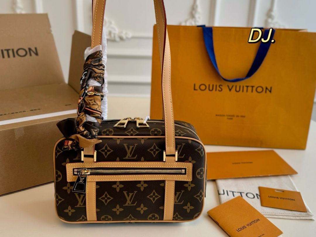 Louis Vuitton Сумка на плечо шоппер