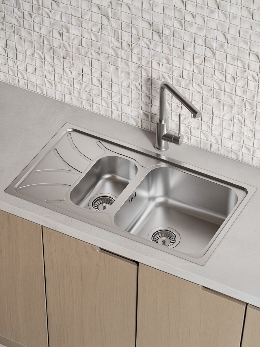 Фото товара на маркетплейсе ozon Мойка для кухни с сифоном, нержавеющая сталь, матовая, с дополнительной чашей, 78х44 см., IDDIS, Arro S, ARR78S1i77S
