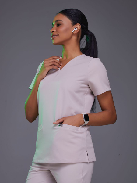 Медицинская рубашка женская Wear PLUS - купить с доставкой по выгодным ...