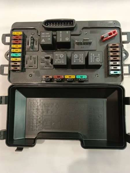 Блок реле и предохранителей. монтажный блок нового образца Ваз 2114 ...