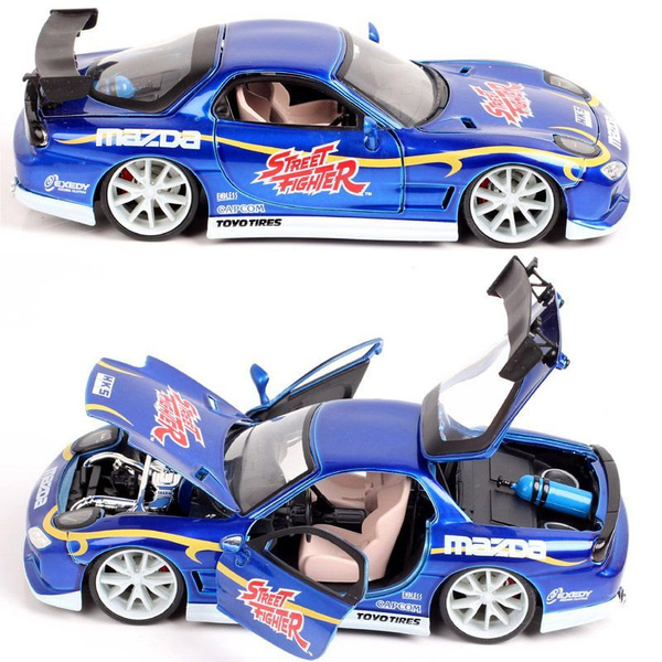 Street Fighter Chun-Li & 1993 Mazda RX-7 Car - ET Speaks From Home