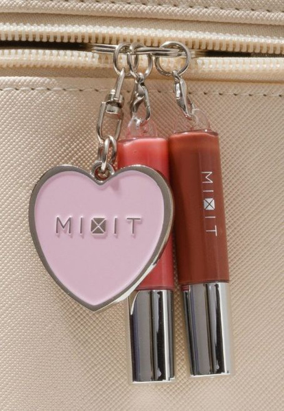 MIXIT Блески для губ и брелок. Декоративная косметика для макияжа MAKE ...