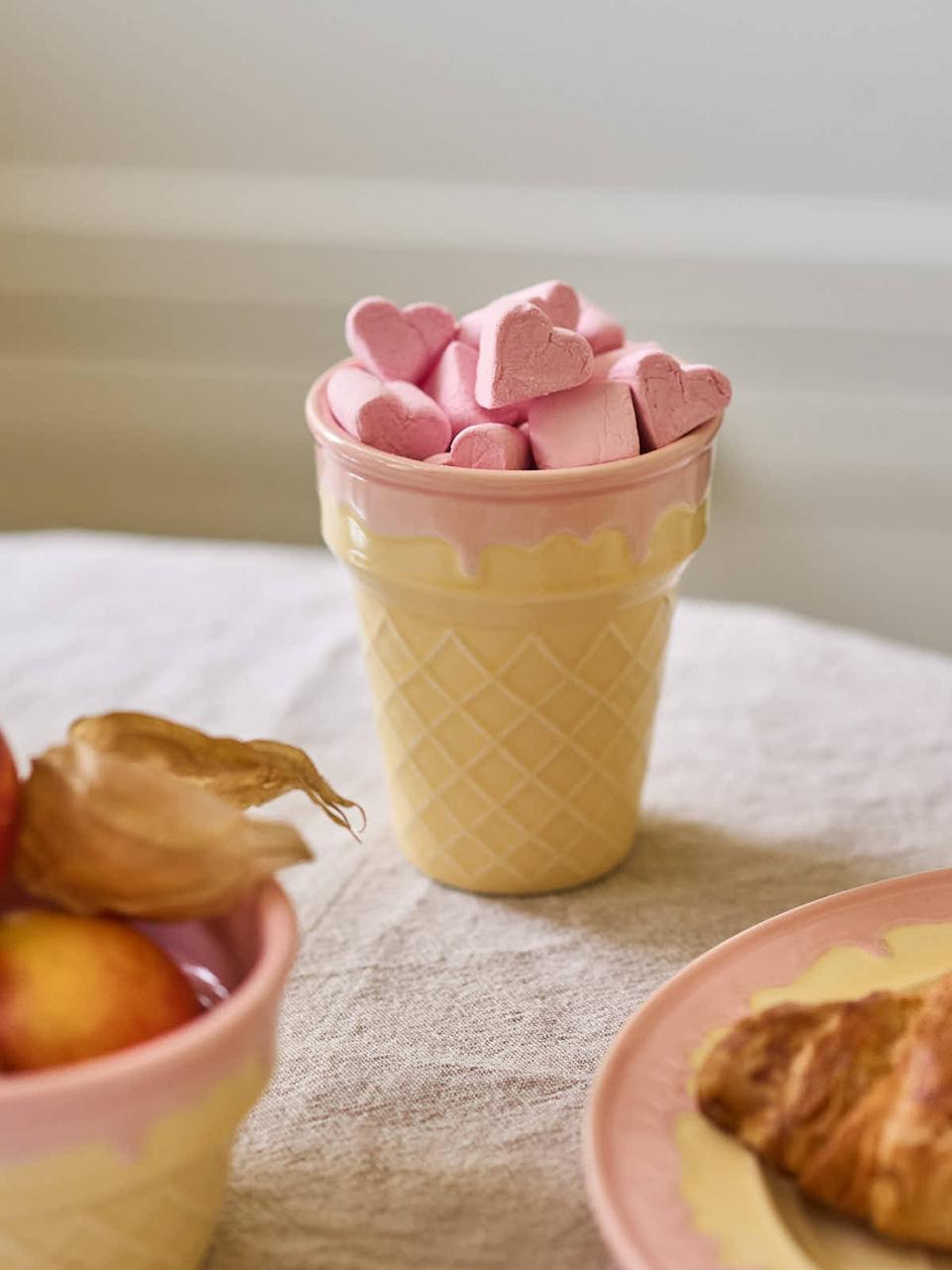 Стаканкерамическийдлячаяикофевафелька220мл,цветбежевыйсветло-розовый