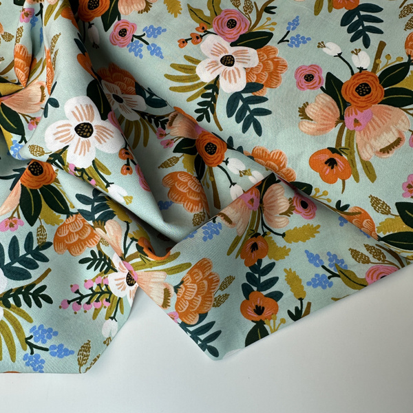 Штапель, 100% вискоза, ткань для шитья, цветы на мятном фоне, Riffle ...