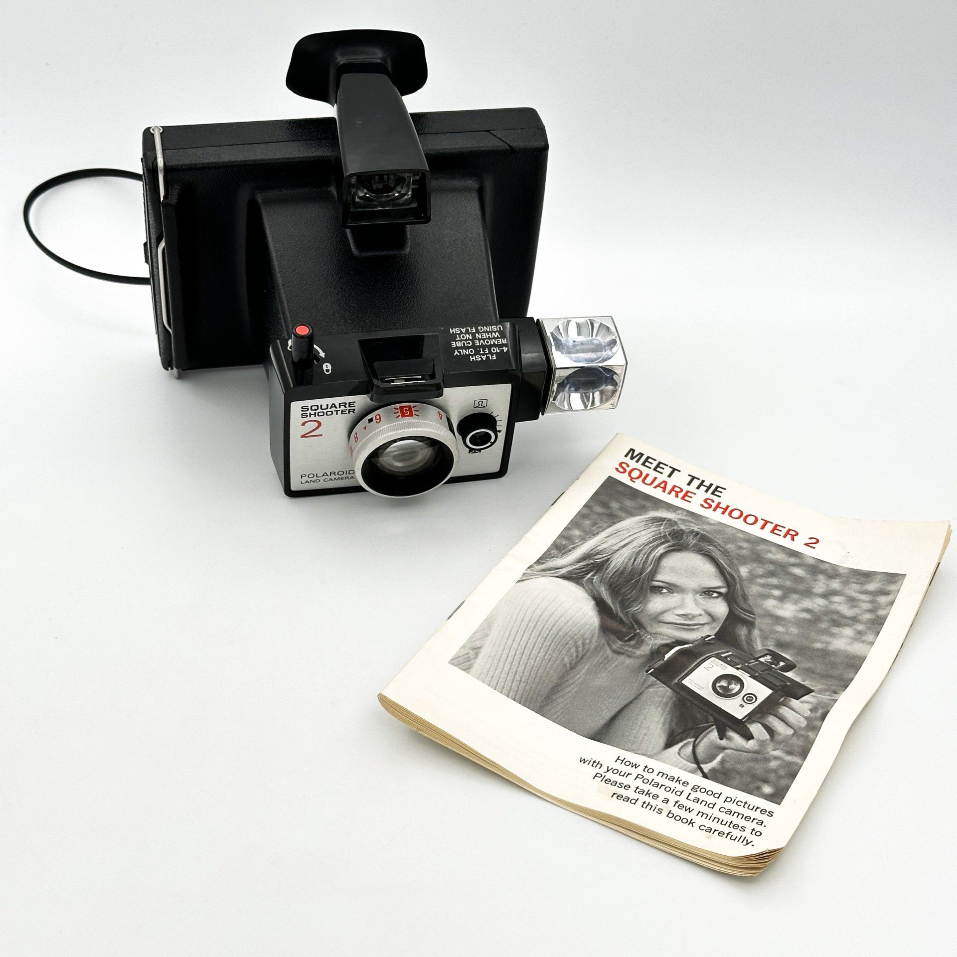 Фотоаппарат винтажный Polaroid Land Camera Square Shooter 2 с инкструкцией, композитный материал, стекло, металл, США, 1970-1975 гг.