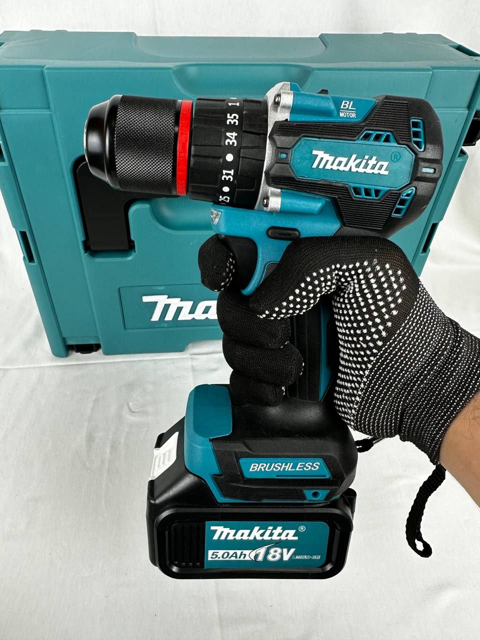 Шуруповерт аккумуляторный Makita 18V Дрель-шуруповерт бесщёточный 18В с мощными 2АКБ и ЗУ