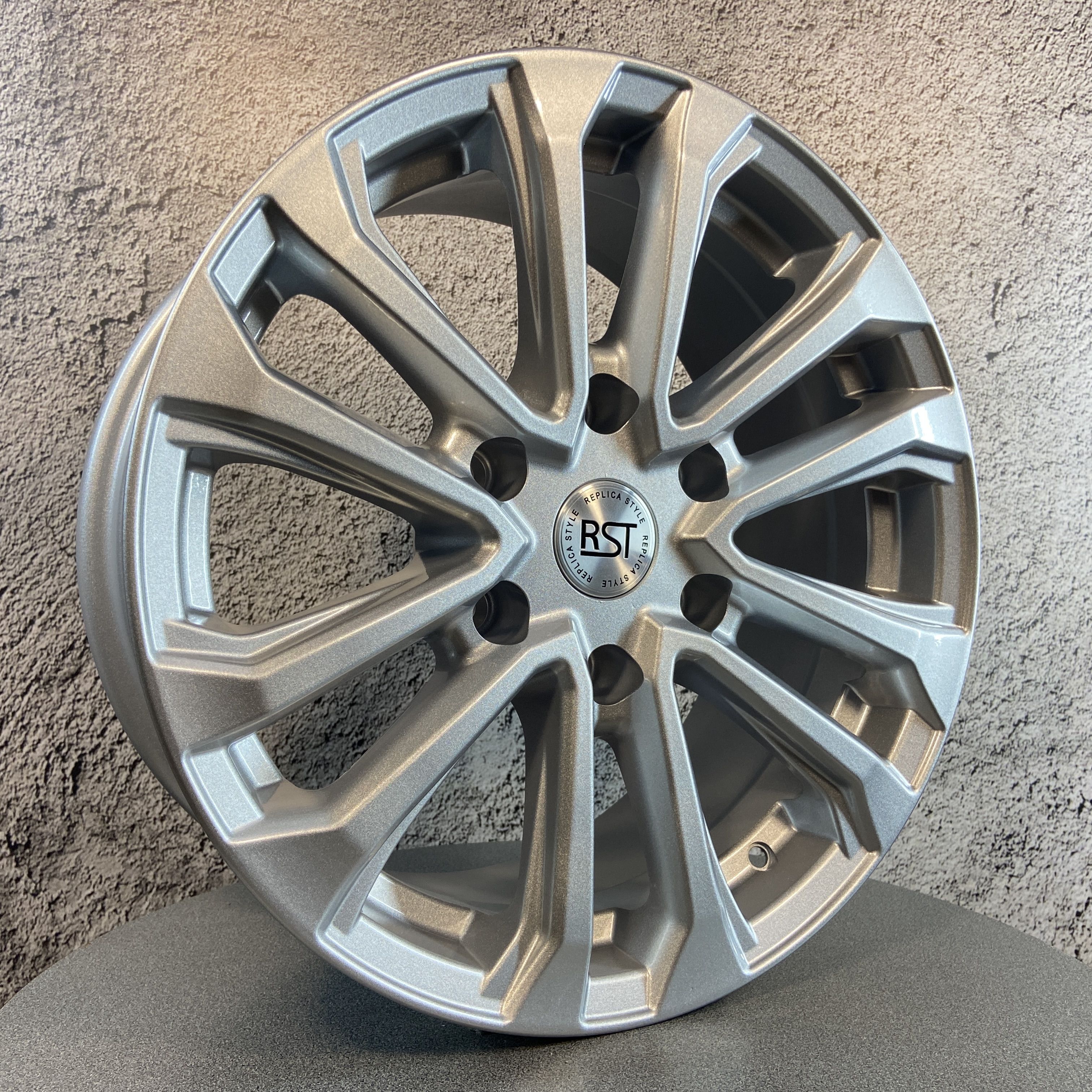 RST  Колесный диск Литой 17x7.5" PCD6х139.7 ET25 D106.1