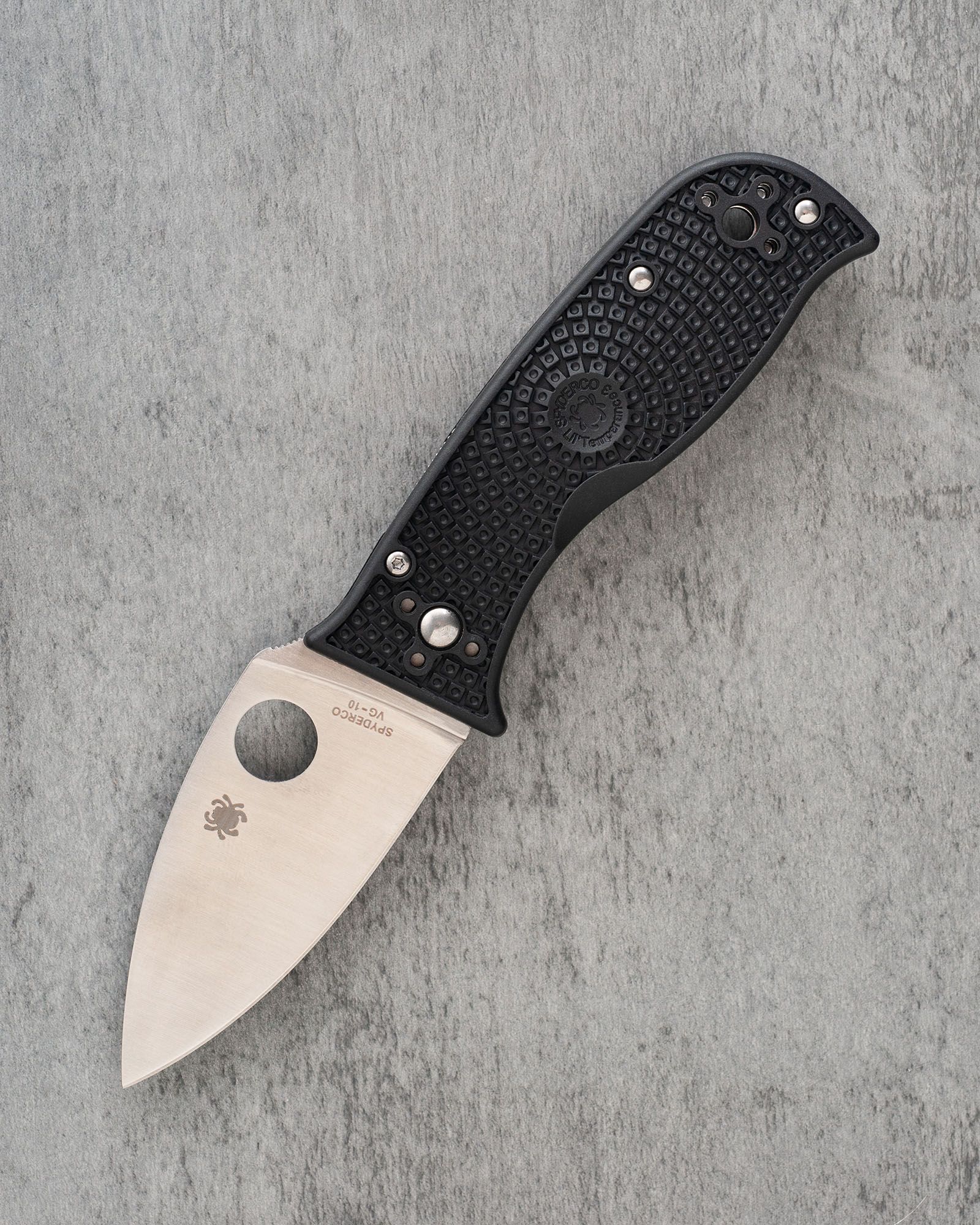 Складной нож Spyderco Lil' Temperance 3 Lightweight C69BK3 (черный)