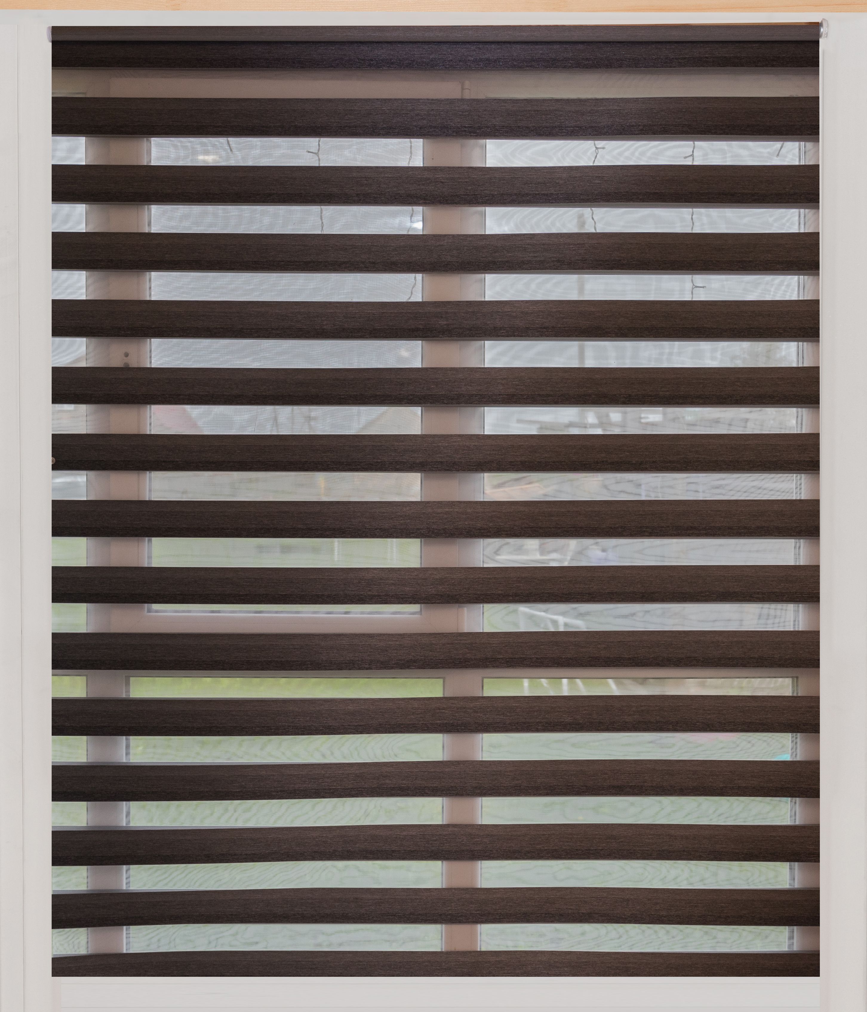 Рулонные шторы ДЕНЬ НОЧЬ ширина 150, высота 200 см, темно-коричневые жалюзи на окна Зебра для кухни, спальни, детской, на балкон