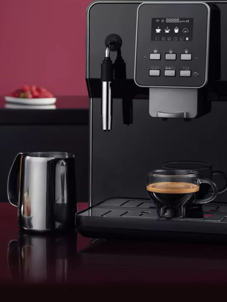Автоматическая кофемашина Smeg BCC12WHMEU купить по выгодной цене в ...