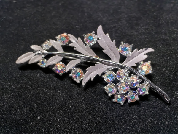 Винтажная брошь. Стразы. Эмаль. Металл. Англия вторая половина ХХ века ...