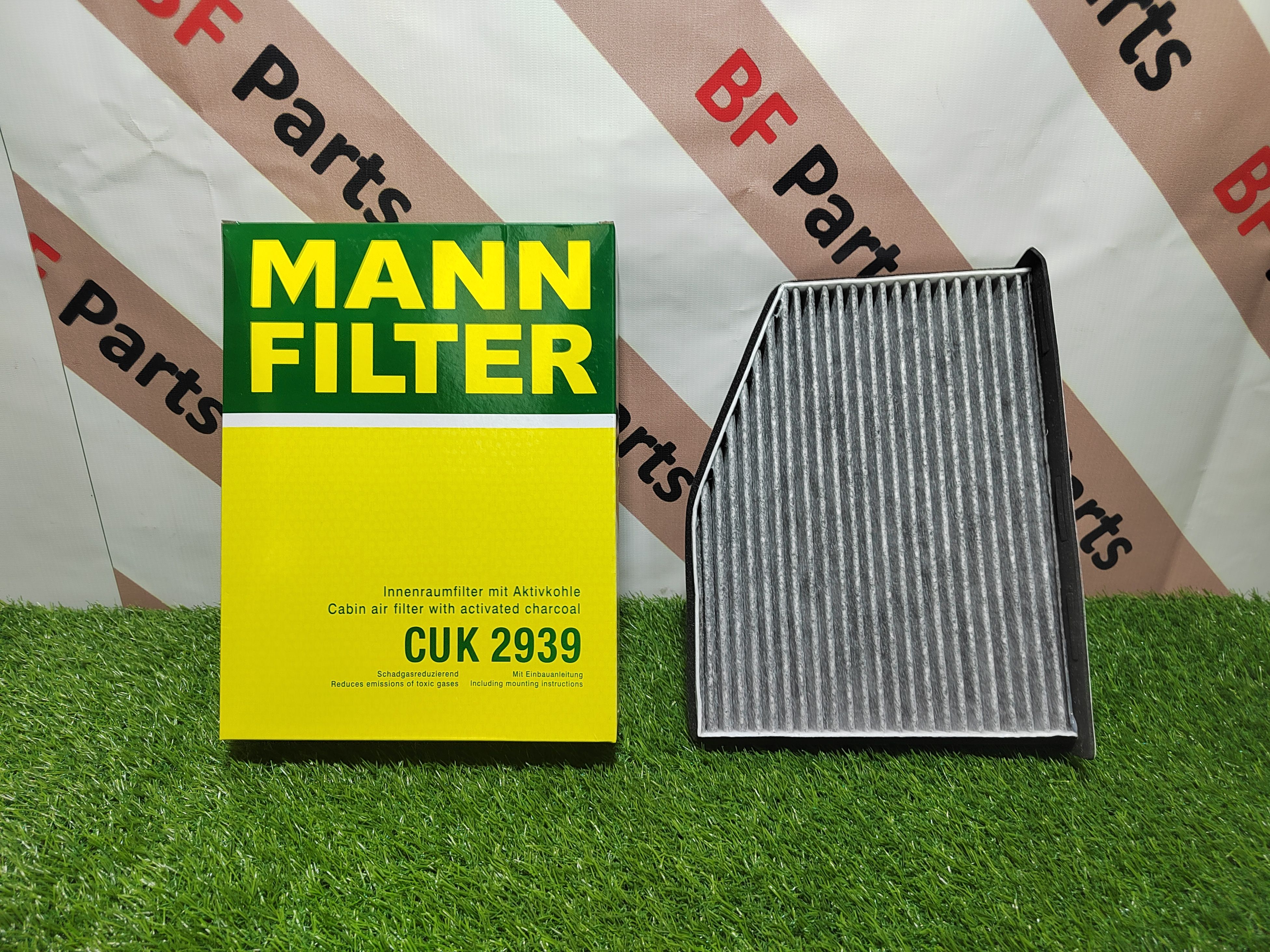 MANN FILTER Фильтр салонный Угольный арт. CUK2939, 1 шт.