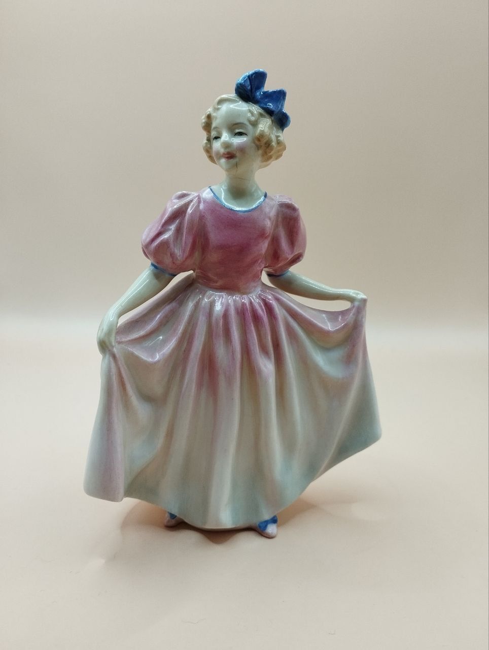 Royal Doulton статуэтка антикварная Sweeting