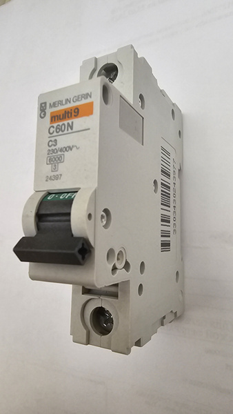 Автоматический выключатель C60N 1P 3A Schneider electric Multi9 24397 ...