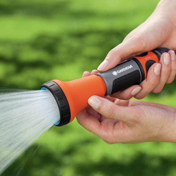 Пистолет-распылитель для полива GARDENA Classic 18310-20 - купить с ...