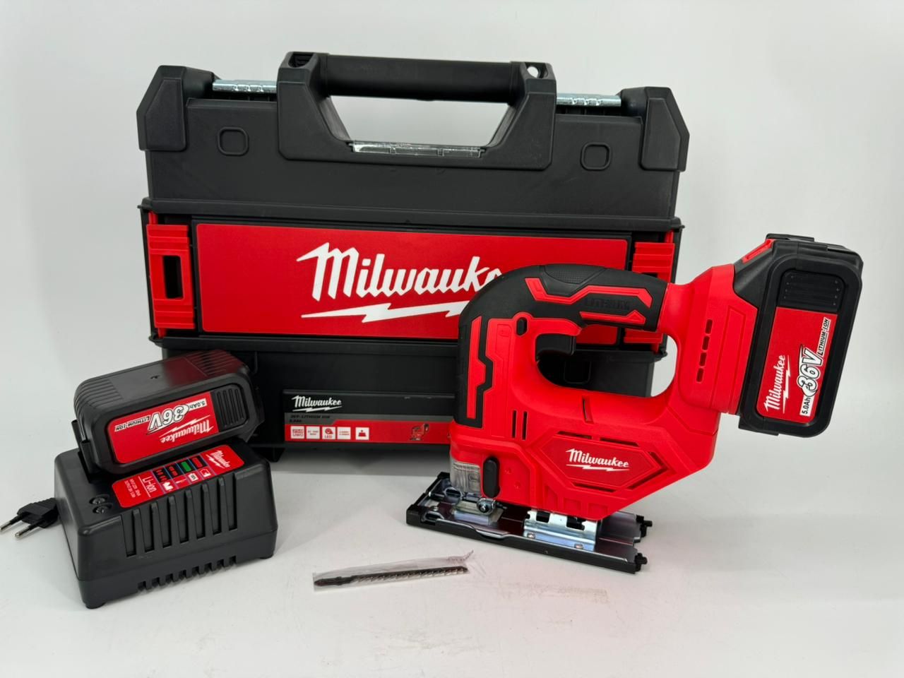 Аккумуляторный электро лобзик Milwaukee 36V 5Ah с кейсом