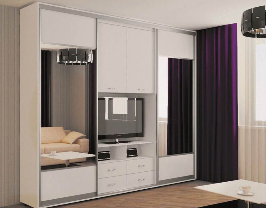 Шкаф с телевизором в гостиную. Встроенные шкафы в гостиной. Шкаф купе с телевизором. Стенка со шкафом купе. Стенка со шкафом купе.